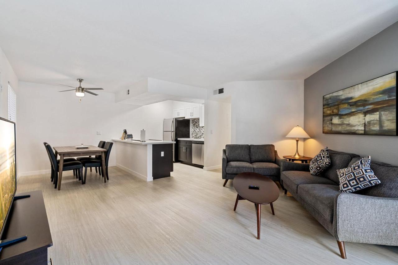 Newly Renovated 2Br Apartment W Pool By Stay Gia Phoenix Exterior foto